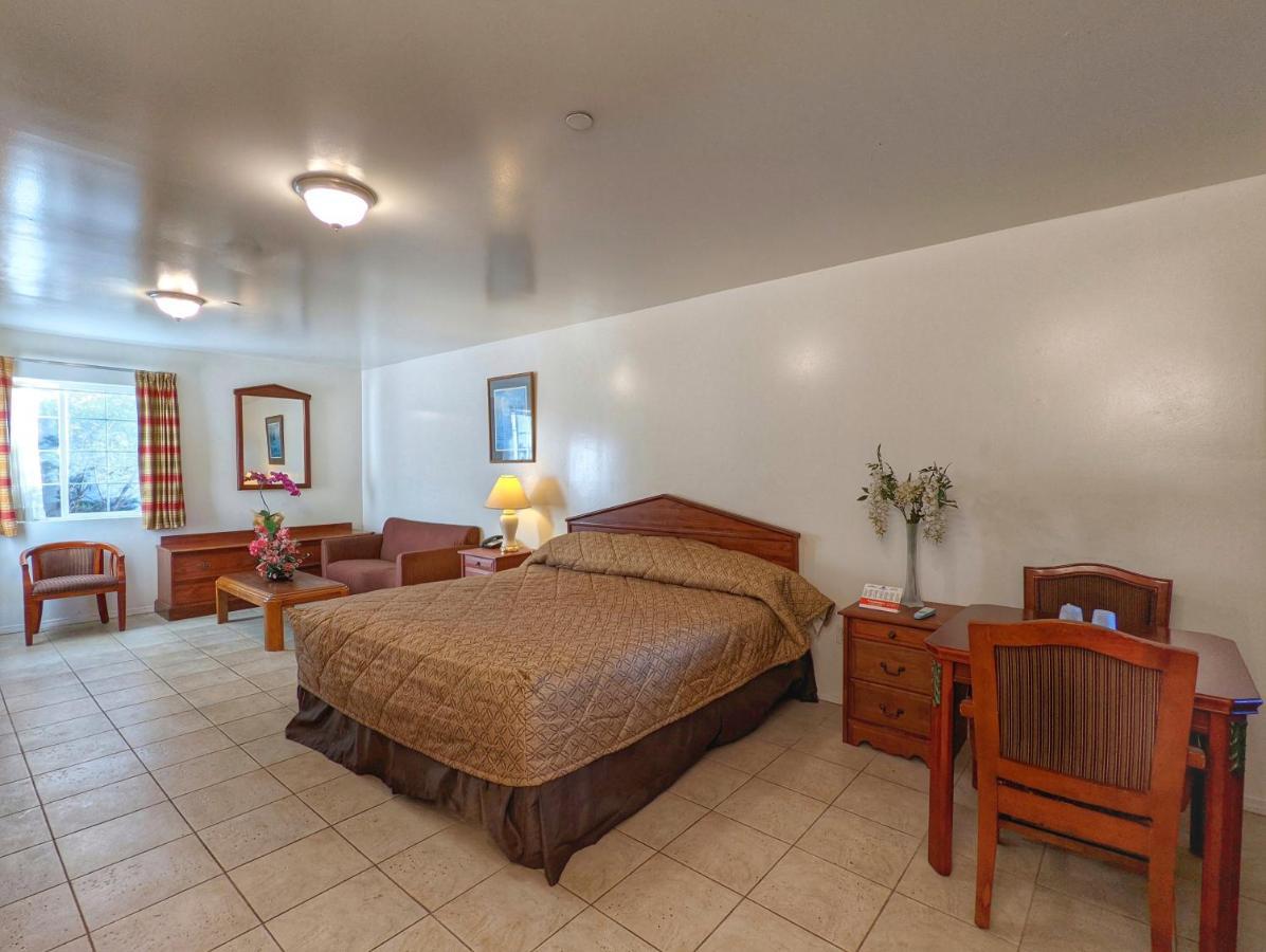 Americas Best Value Inn Oxnard-Port Hueneme Buitenkant foto