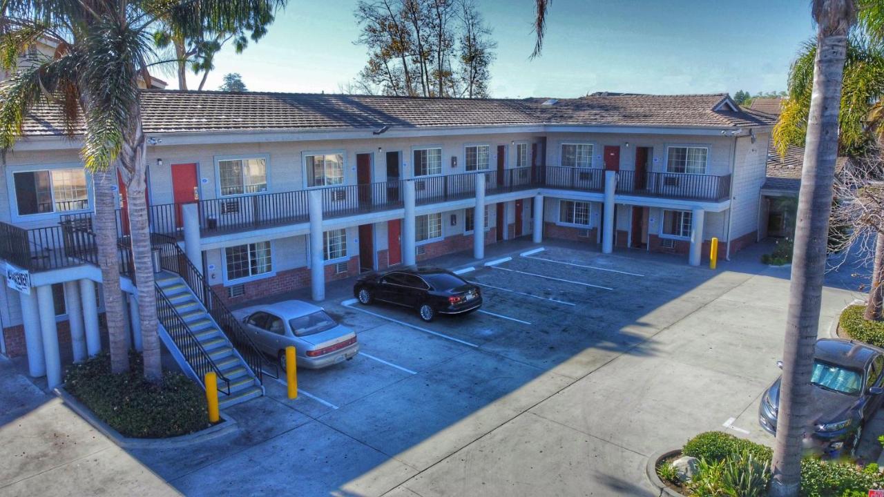 Americas Best Value Inn Oxnard-Port Hueneme Buitenkant foto