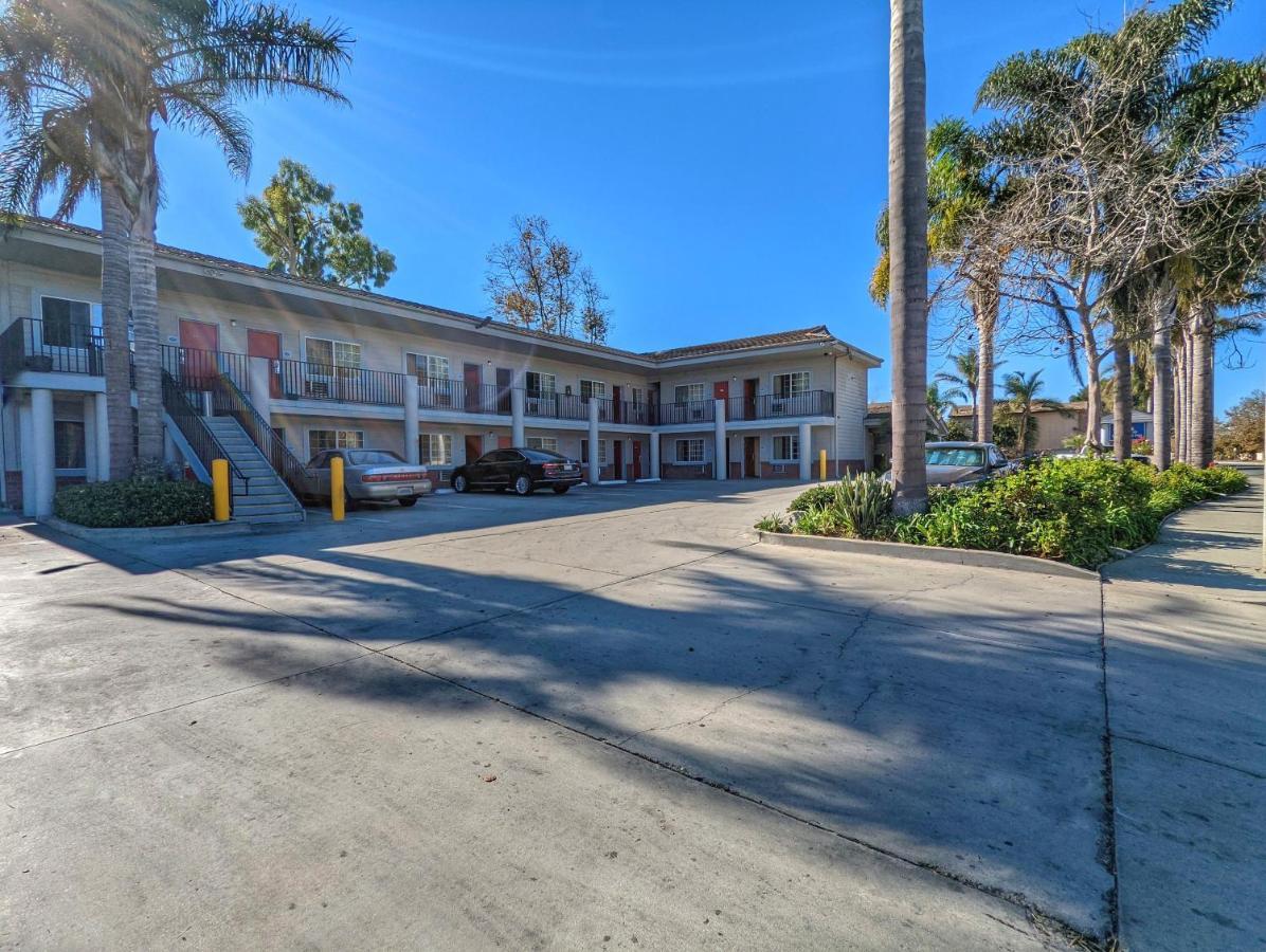 Americas Best Value Inn Oxnard-Port Hueneme Buitenkant foto